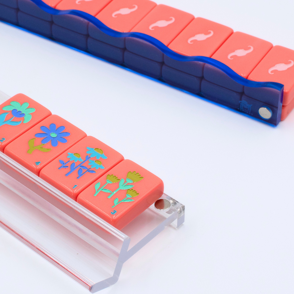 Wavy Acrylic Mahjong Racks | Many Colors | Magnetic Pushers: Multicolor