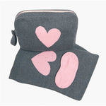 Travel blanket set with hearts